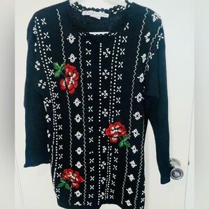 Victoria Jones floral poinsettia beaded knit ugly Christmas sweater blk vintage